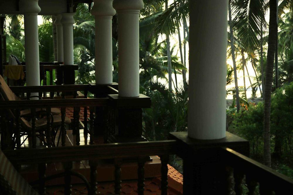 Woodhouse Beach Resort Varkala Exterior foto